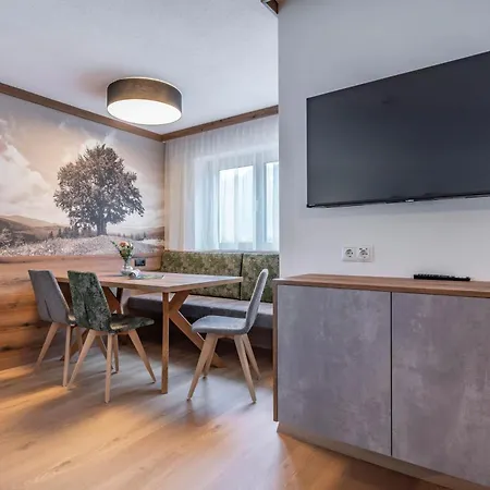 Kreuzjoch Apartman *